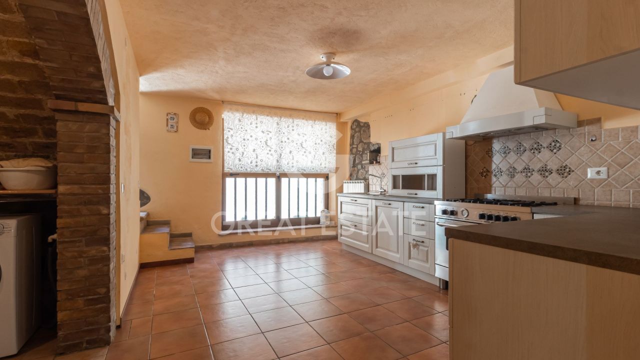 Апартаменты Castel Viscardo, Италия, 114.45 м² - фото 2