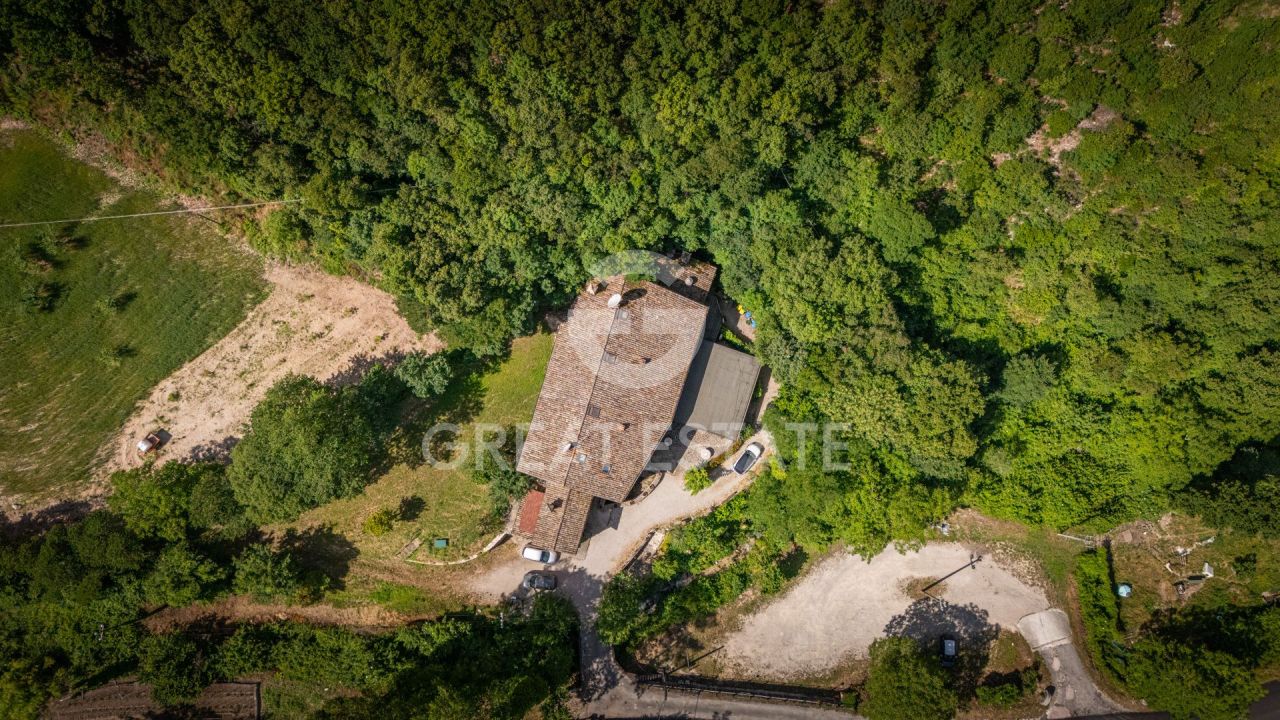 Отель, гостиница Ferentillo, Италия, 891.7 м² - фото 2