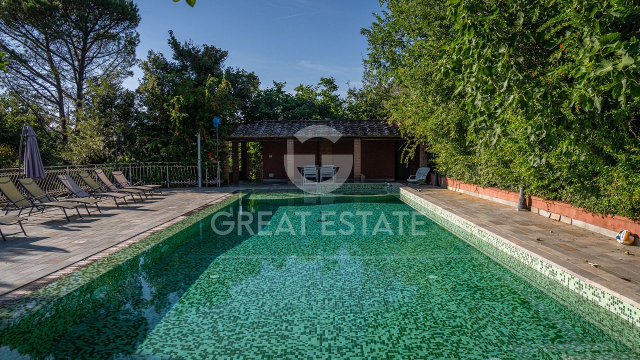 Дом Monte San Savino, Италия, 770.87 м² - фото 6