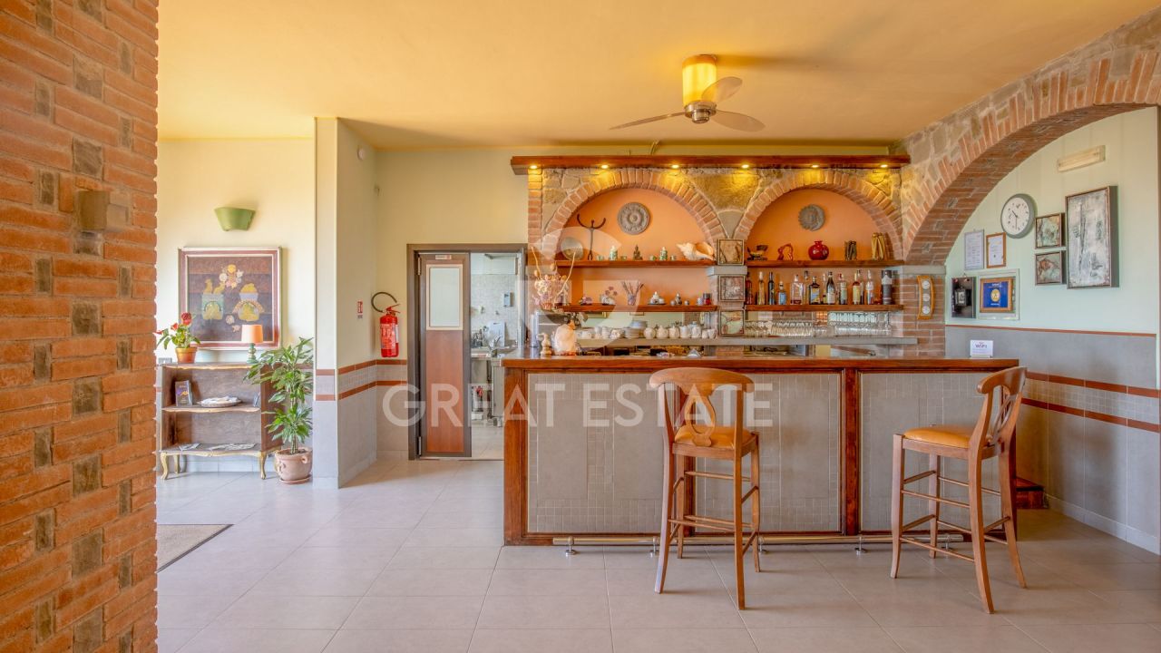 Вилла в Туоро-суль-Тразимено, Италия, 676.75 м² - фото 11