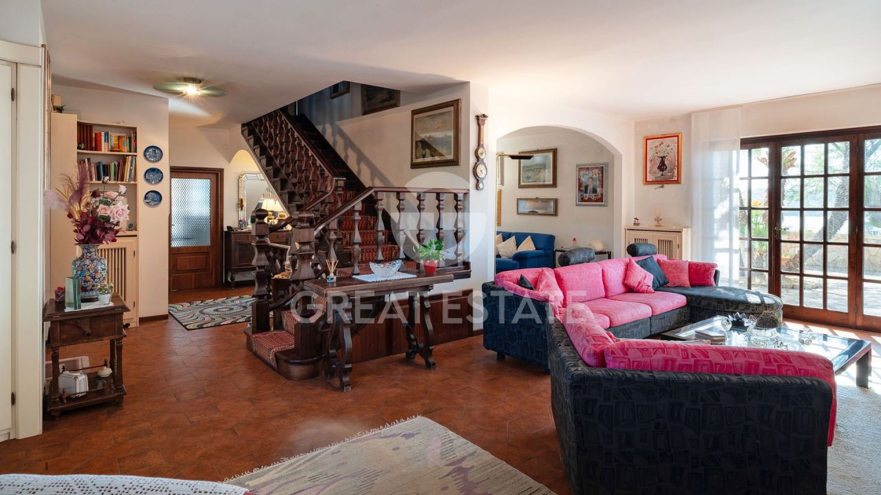 Дом в Пьомбино, Италия, 344 м² - фото 12