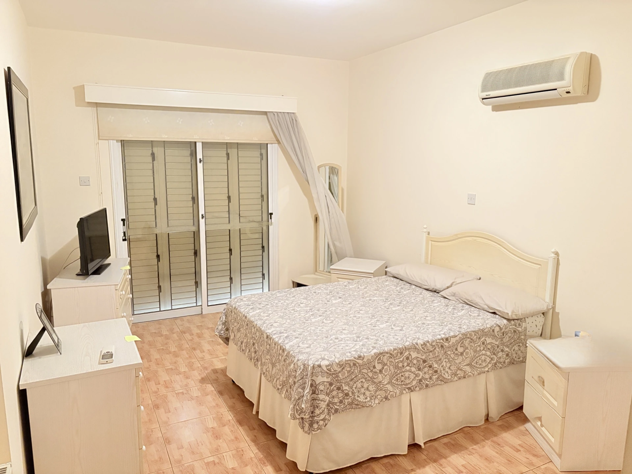Квартира в Като-Полемидии, Кипр, 200 м² - фото 10