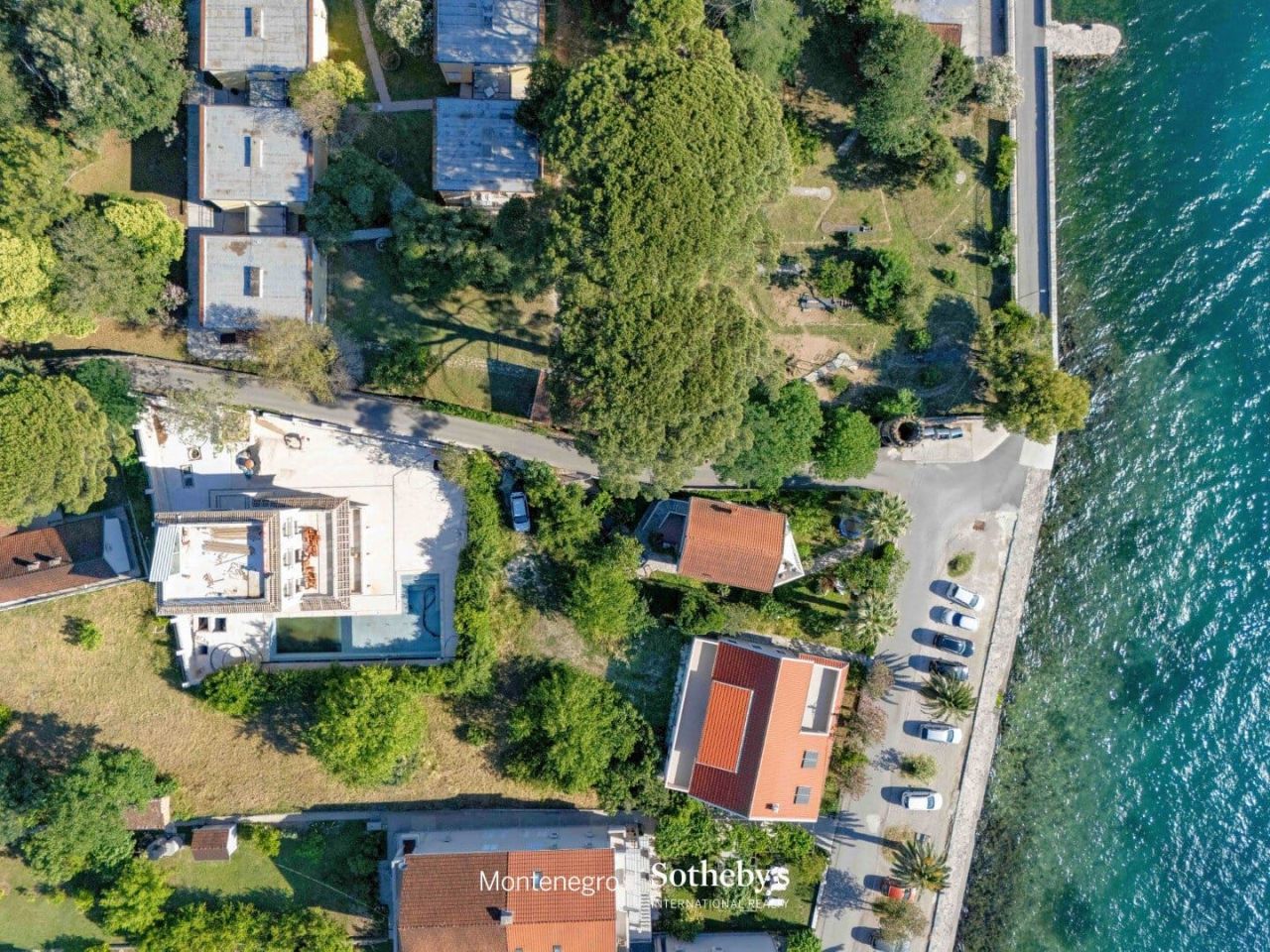 Дом в Тивате, Черногория, 410 м² - фото 12