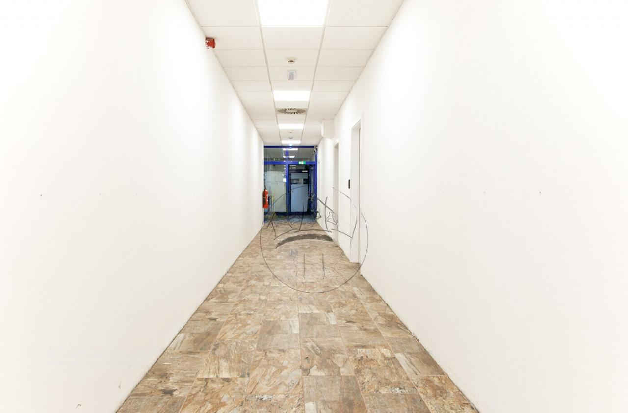 Офис в Любляне, Словения, 2 000 м² - фото 15