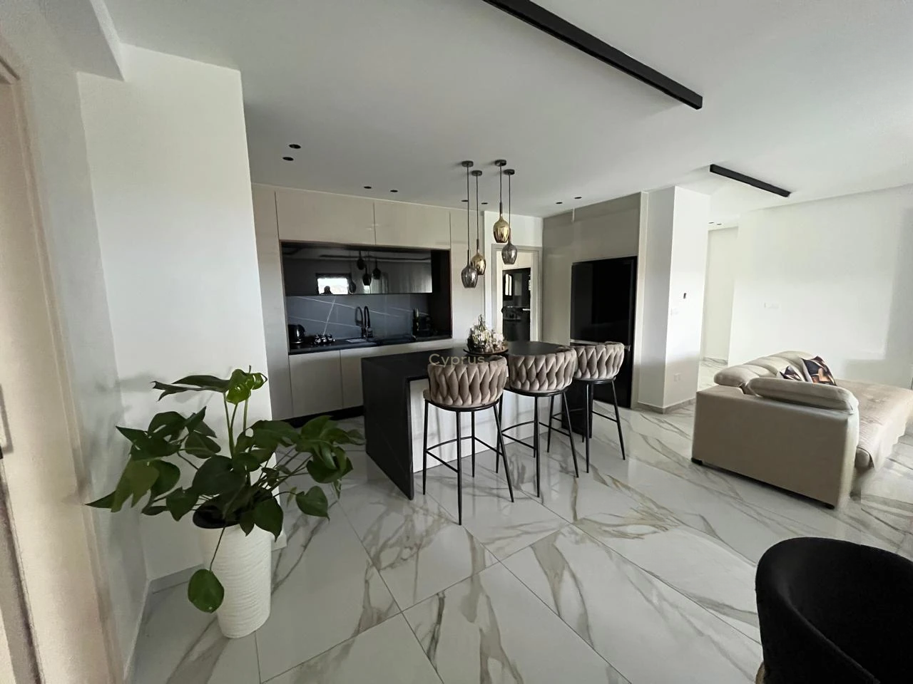 Квартира в Эптагонии, Кипр, 190 м² - фото 2