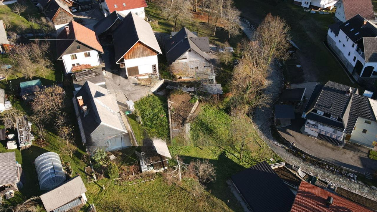 Земля в Есенице, Словения, 600 м² - фото 7