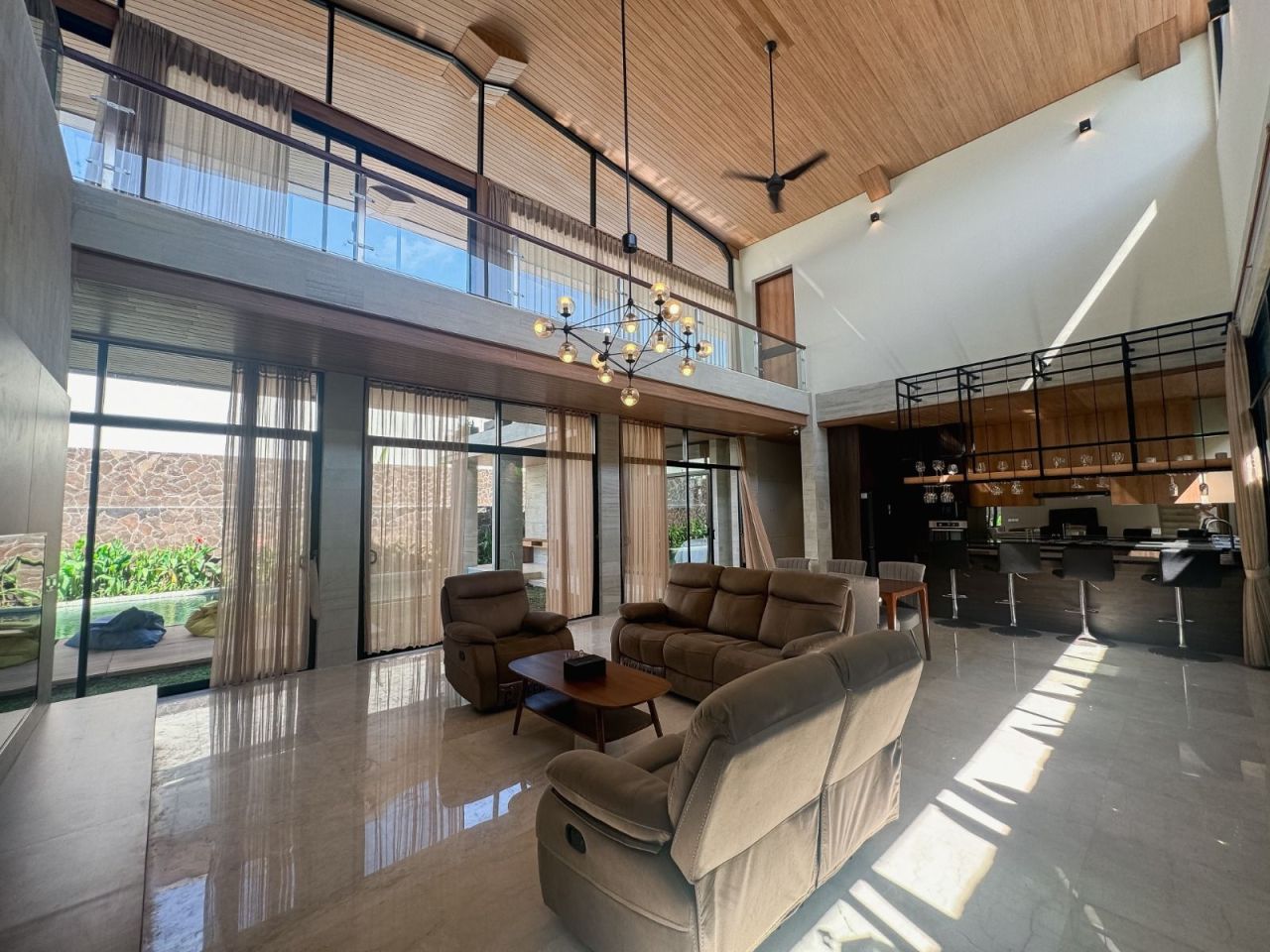 Вилла в Сануре, Индонезия, 400 м² - фото 2