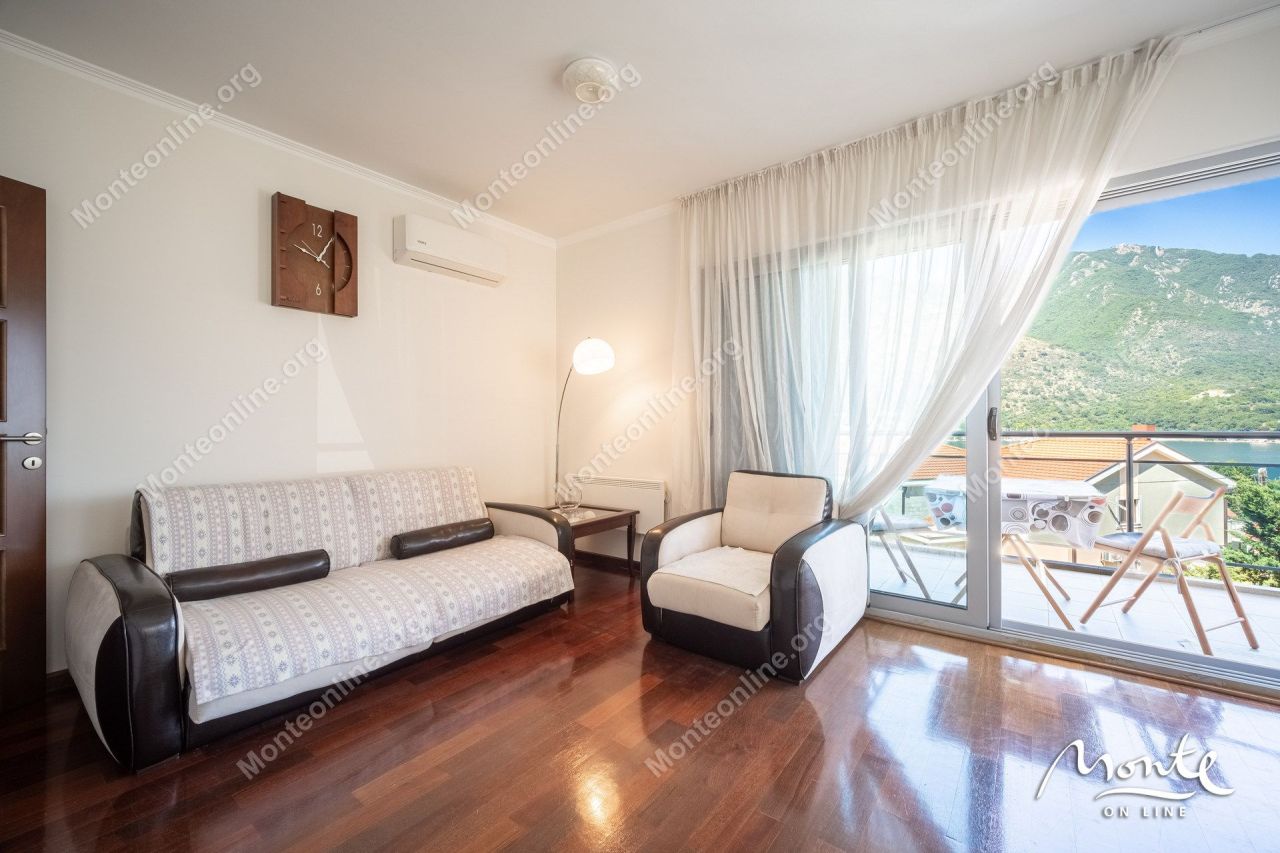 Апартаменты в Доброте, Черногория, 81 м² - фото 3