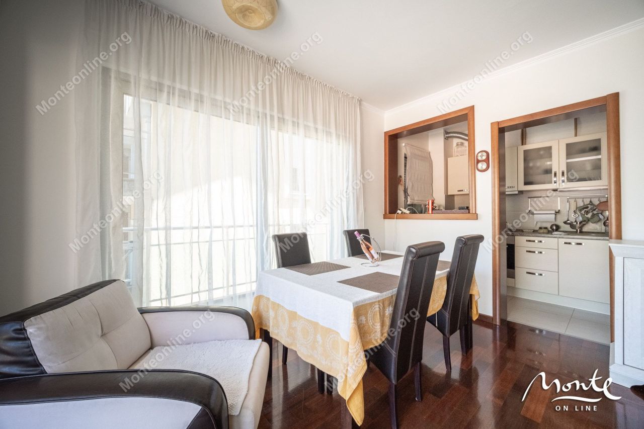 Апартаменты в Доброте, Черногория, 81 м² - фото 4