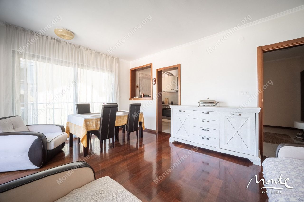 Апартаменты в Доброте, Черногория, 81 м² - фото 5