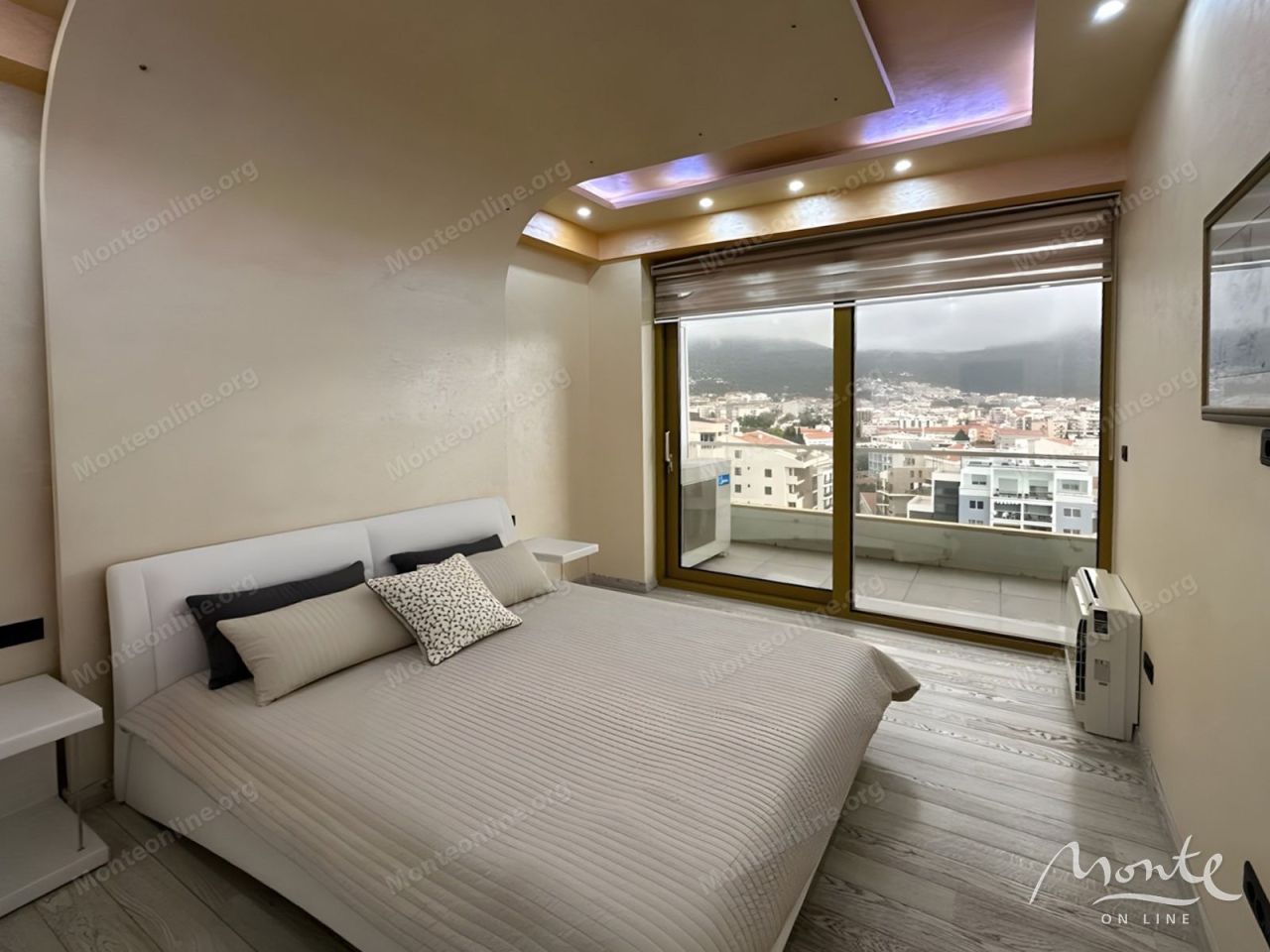 Апартаменты в Будве, Черногория, 158 м² - фото 18