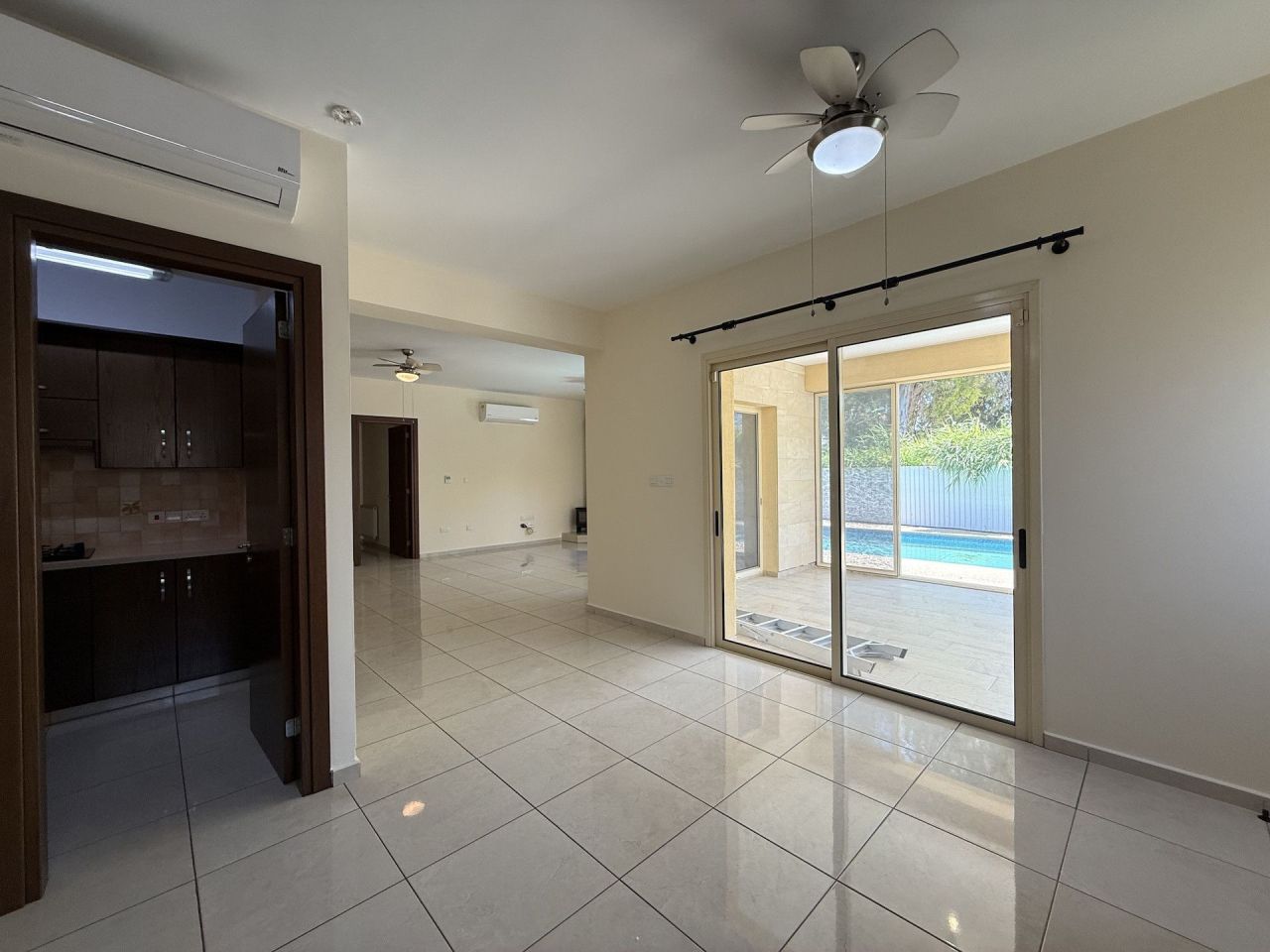 Бунгало Pyrgos Lemesou, Кипр, 180 м² - фото 8