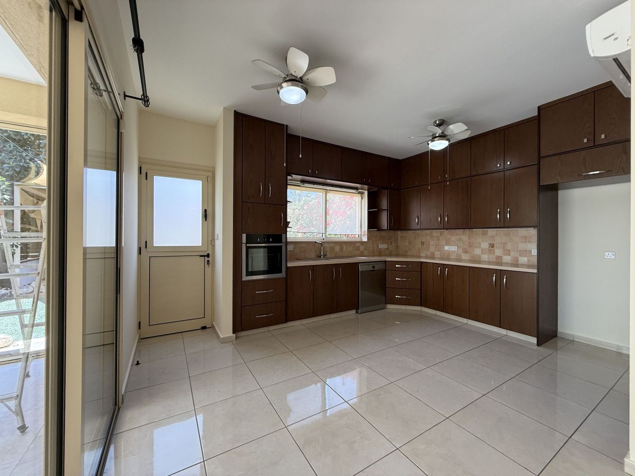 Бунгало Pyrgos Lemesou, Кипр, 180 м² - фото 10