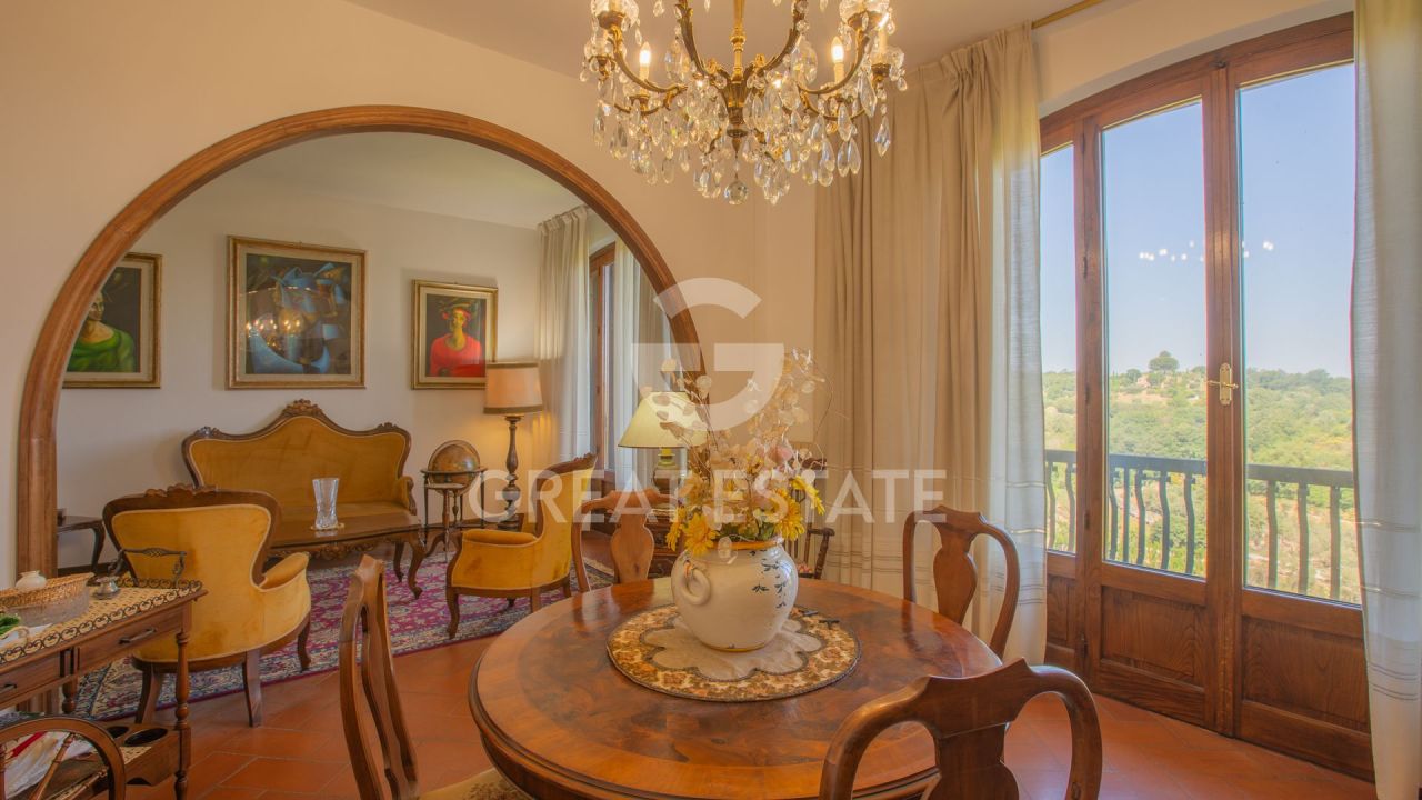 Вилла в Кьюси, Италия, 364.2 м² - фото 10
