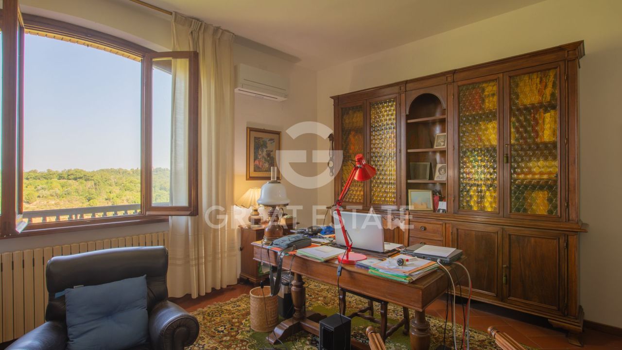 Вилла в Кьюси, Италия, 364.2 м² - фото 11