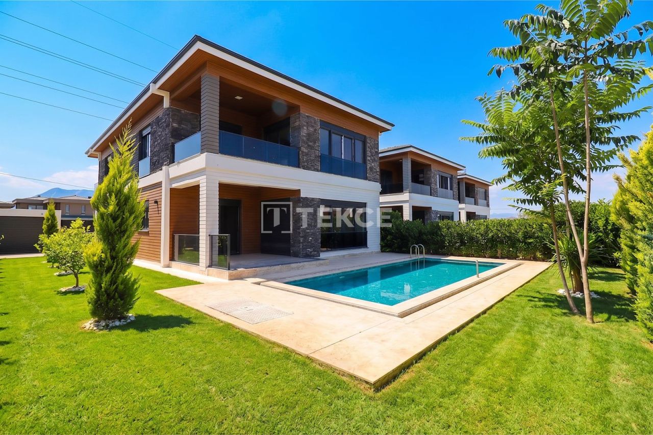 Вилла в Анталии, Турция, 310 м² - фото 1