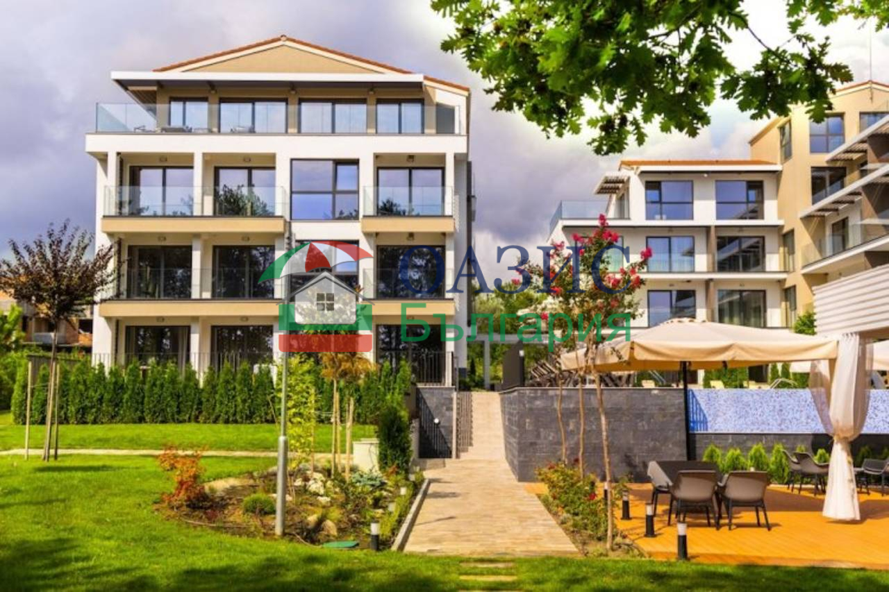 Апартаменты в Обзоре, Болгария, 77.6 м² - фото 1