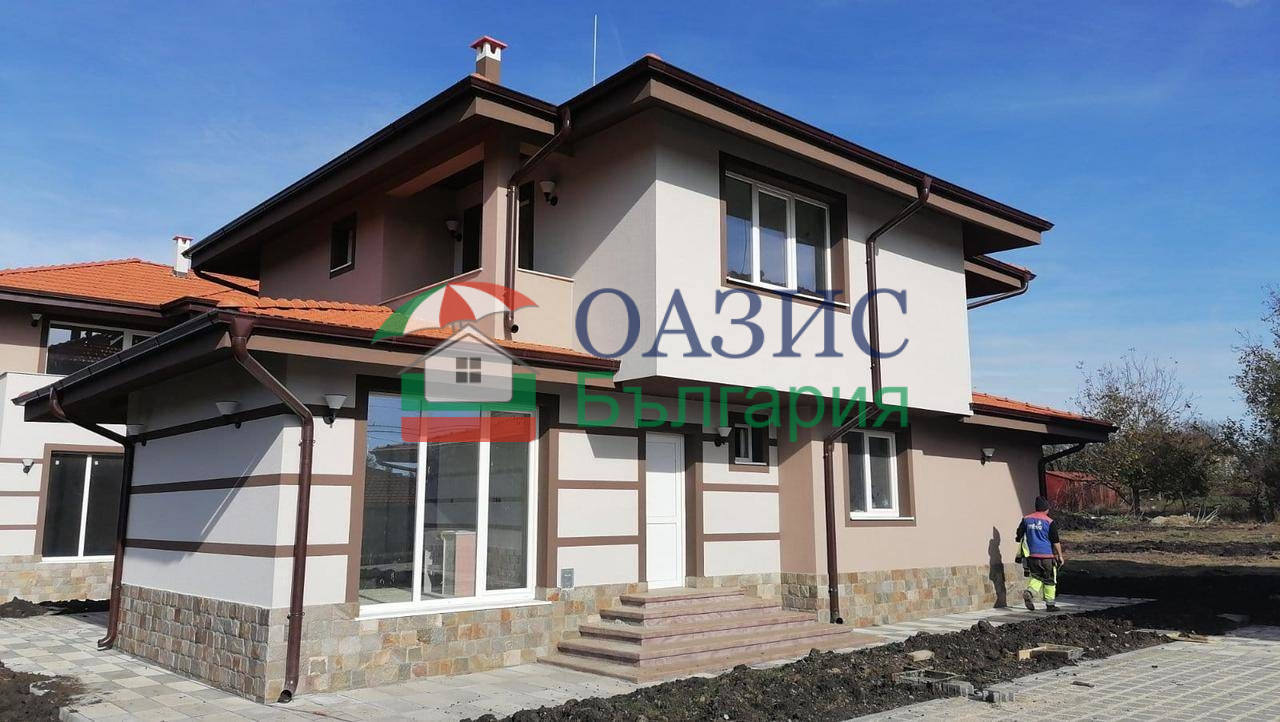 Дом в Изворе, Болгария, 167 м² - фото 1