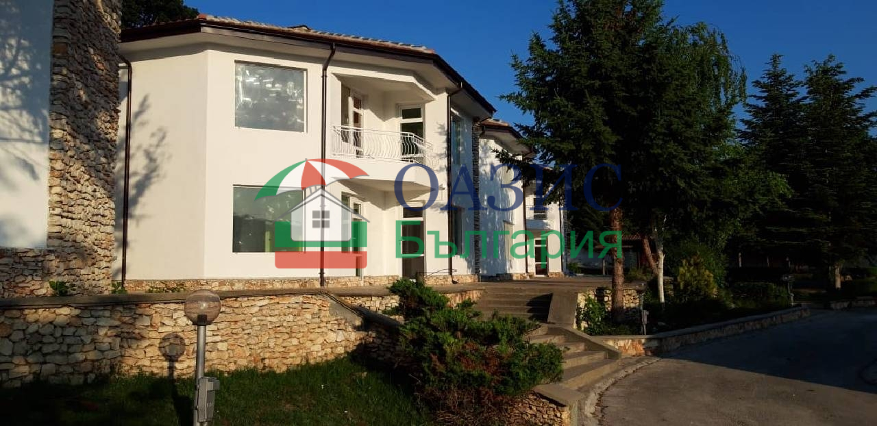 Отель, гостиница в Оброчиште, Болгария, 2 564 м² - фото 2