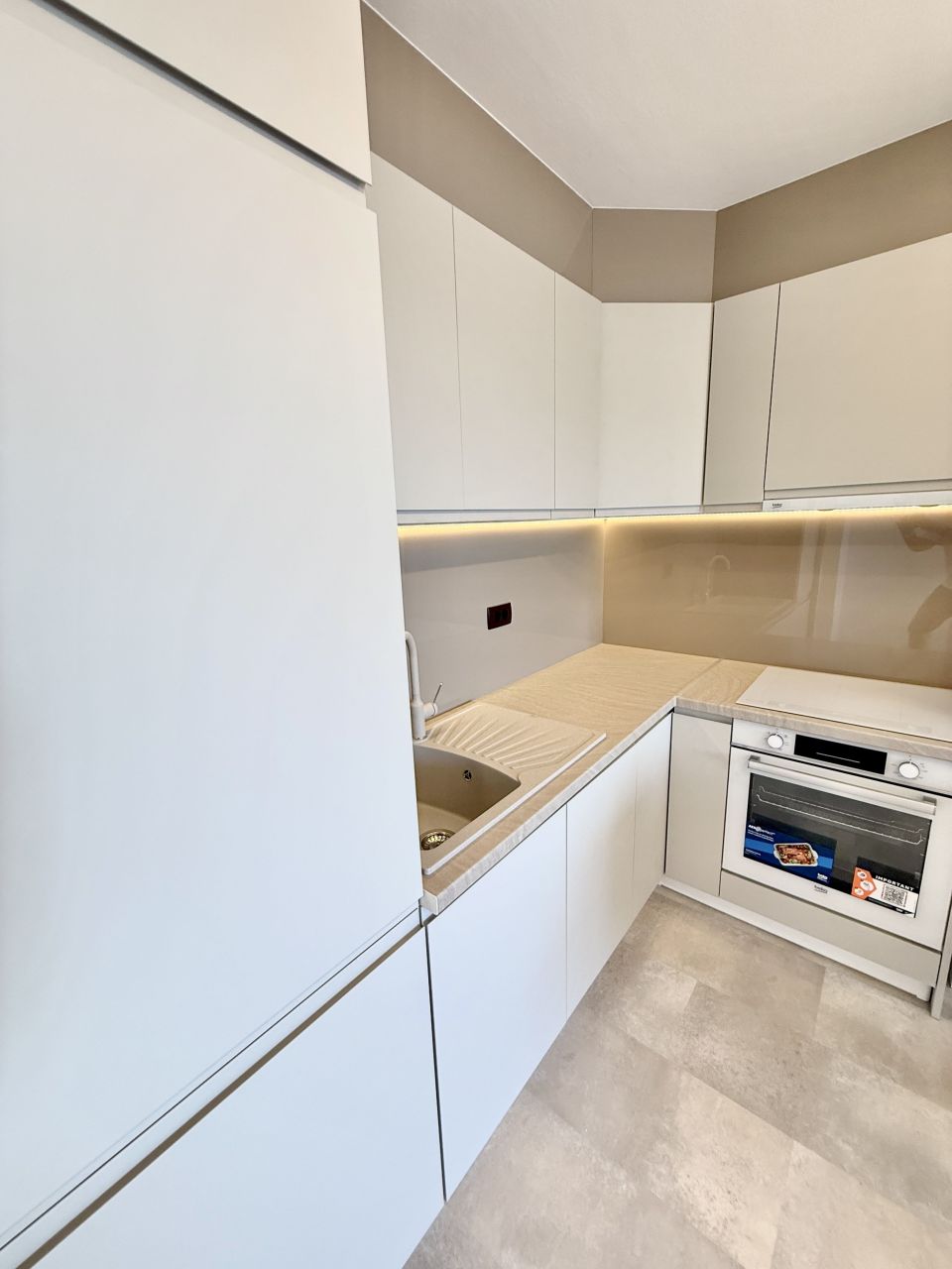 Квартира в Святом Стефане, Черногория, 45 м² - фото 16