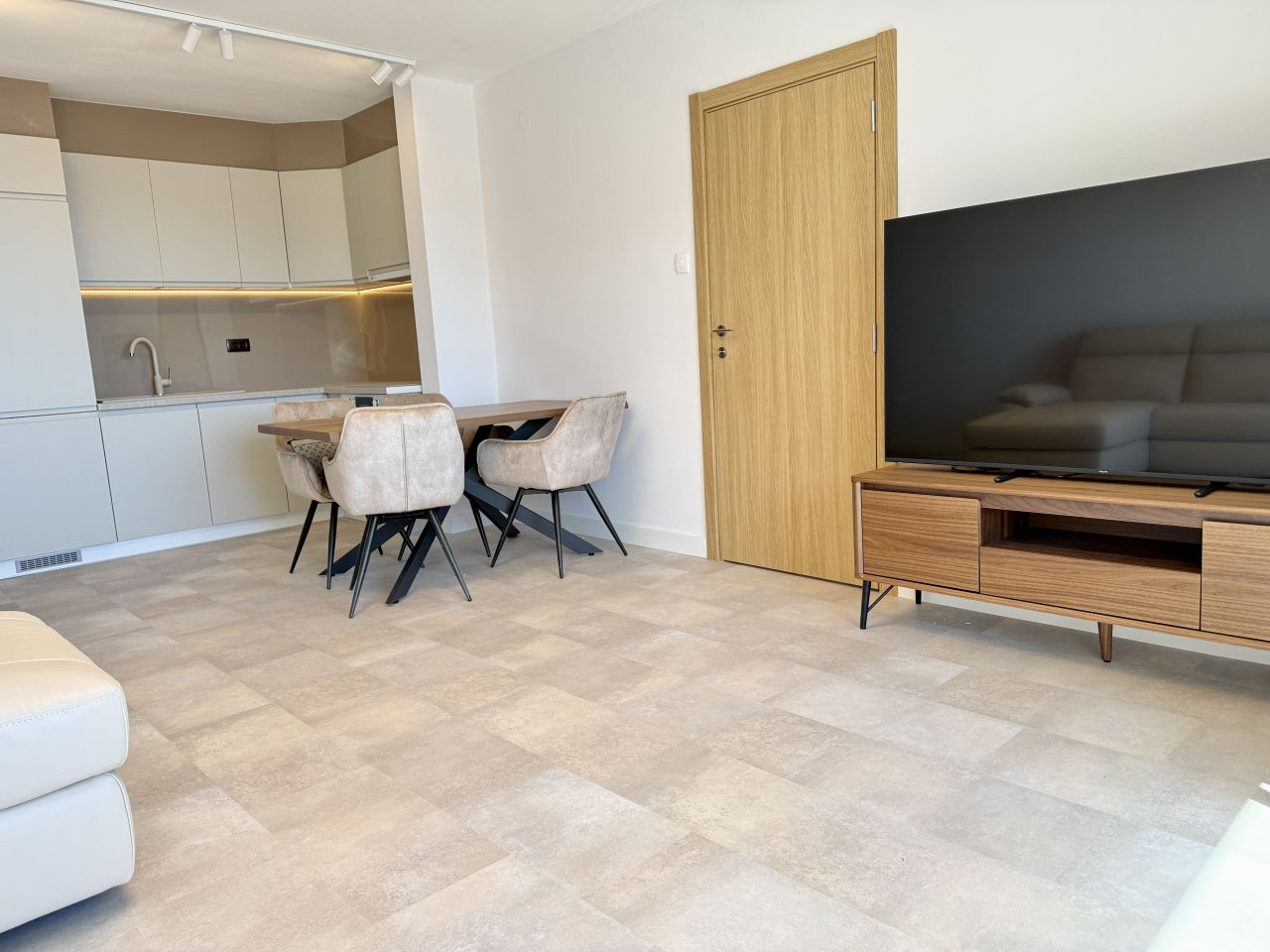 Квартира в Святом Стефане, Черногория, 45 м² - фото 4