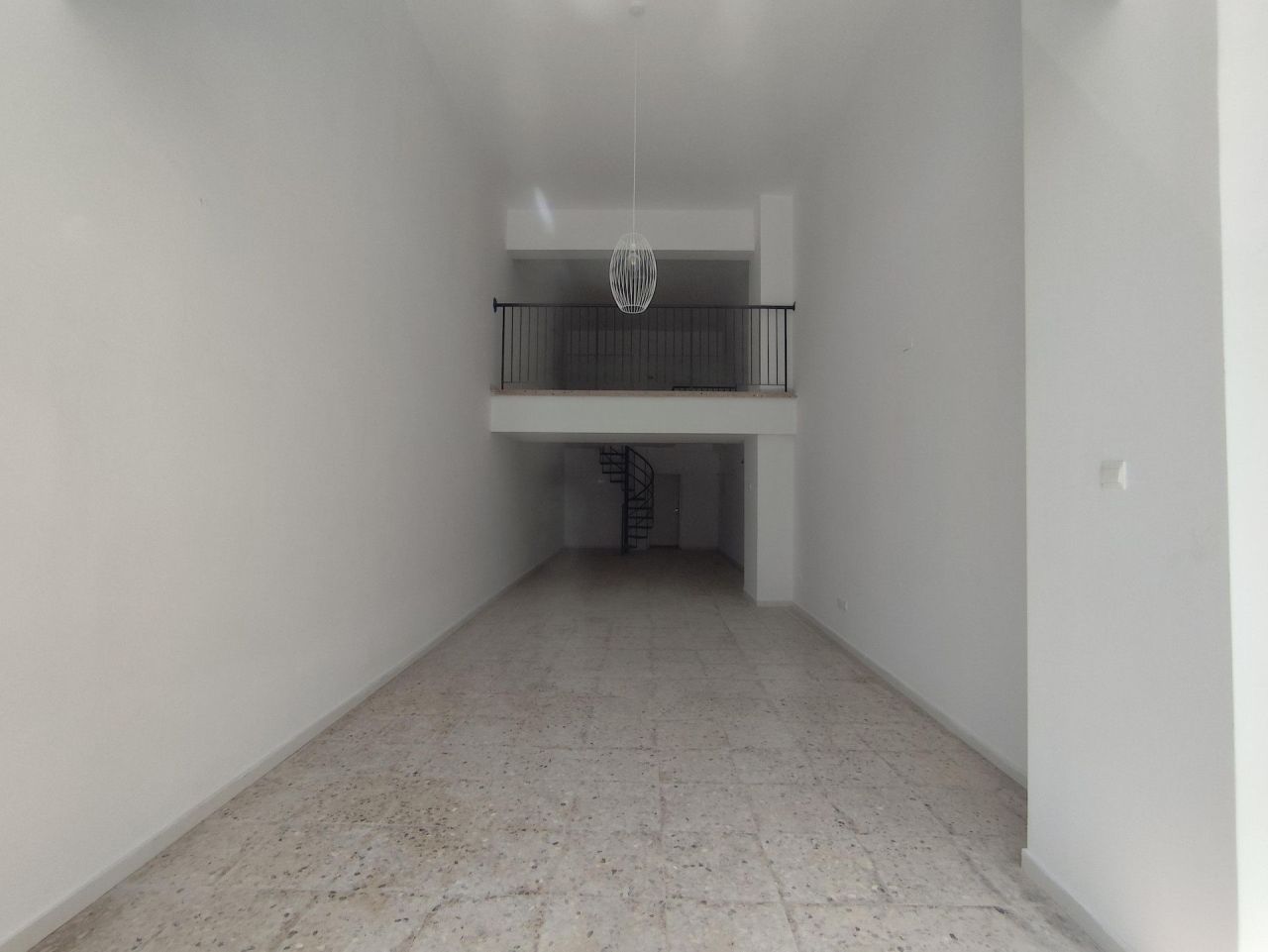 Магазин Agia Zoni, Кипр, 80 м² - фото 1