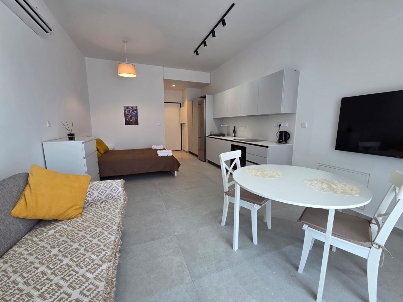 Апартаменты в Айия-Триасе, Кипр, 38 м² - фото 1