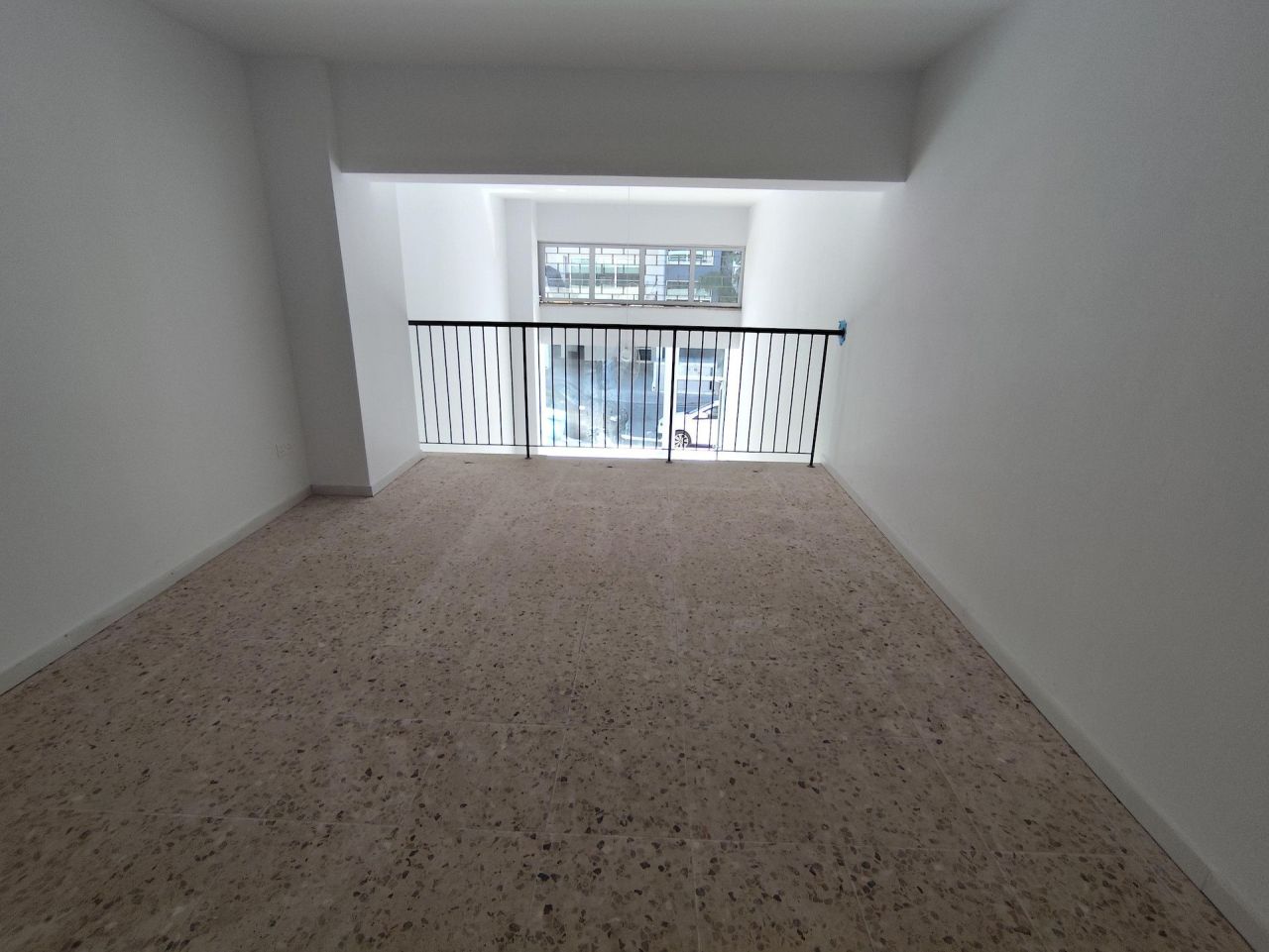 Магазин Agia Zoni, Кипр, 80 м² - фото 6