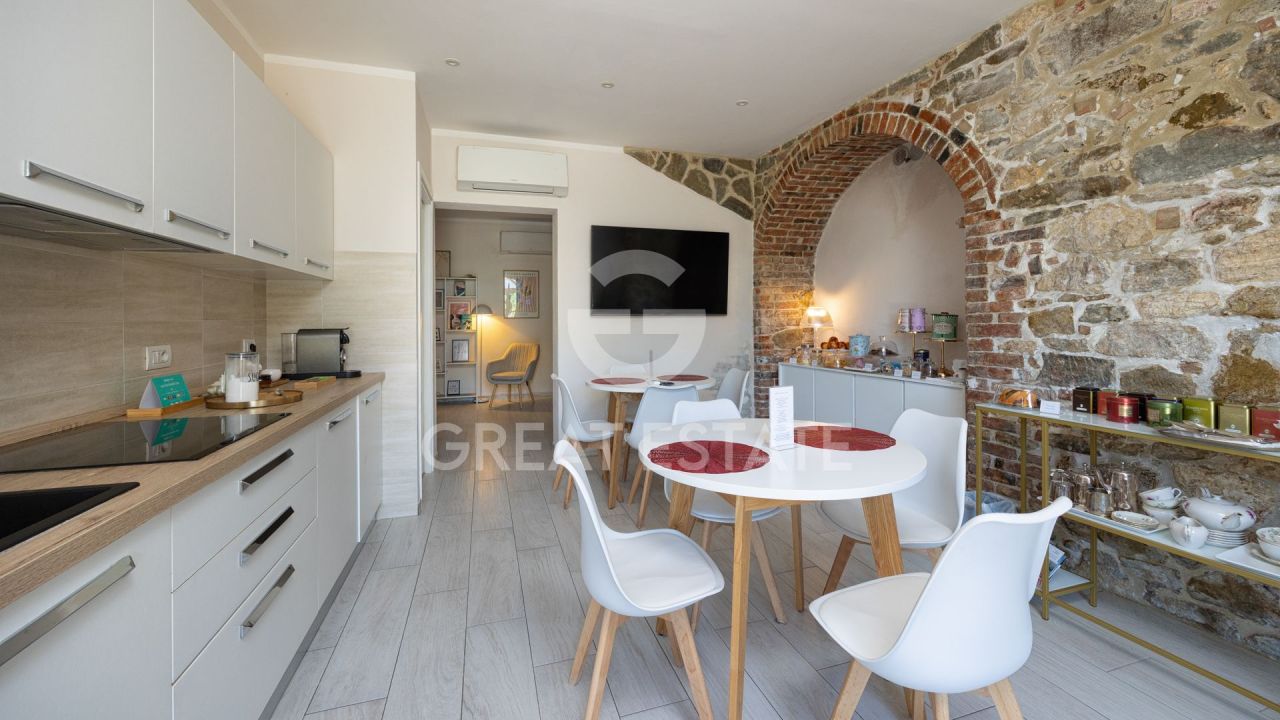Дом в Синалунге, Италия, 370.25 м² - фото 9