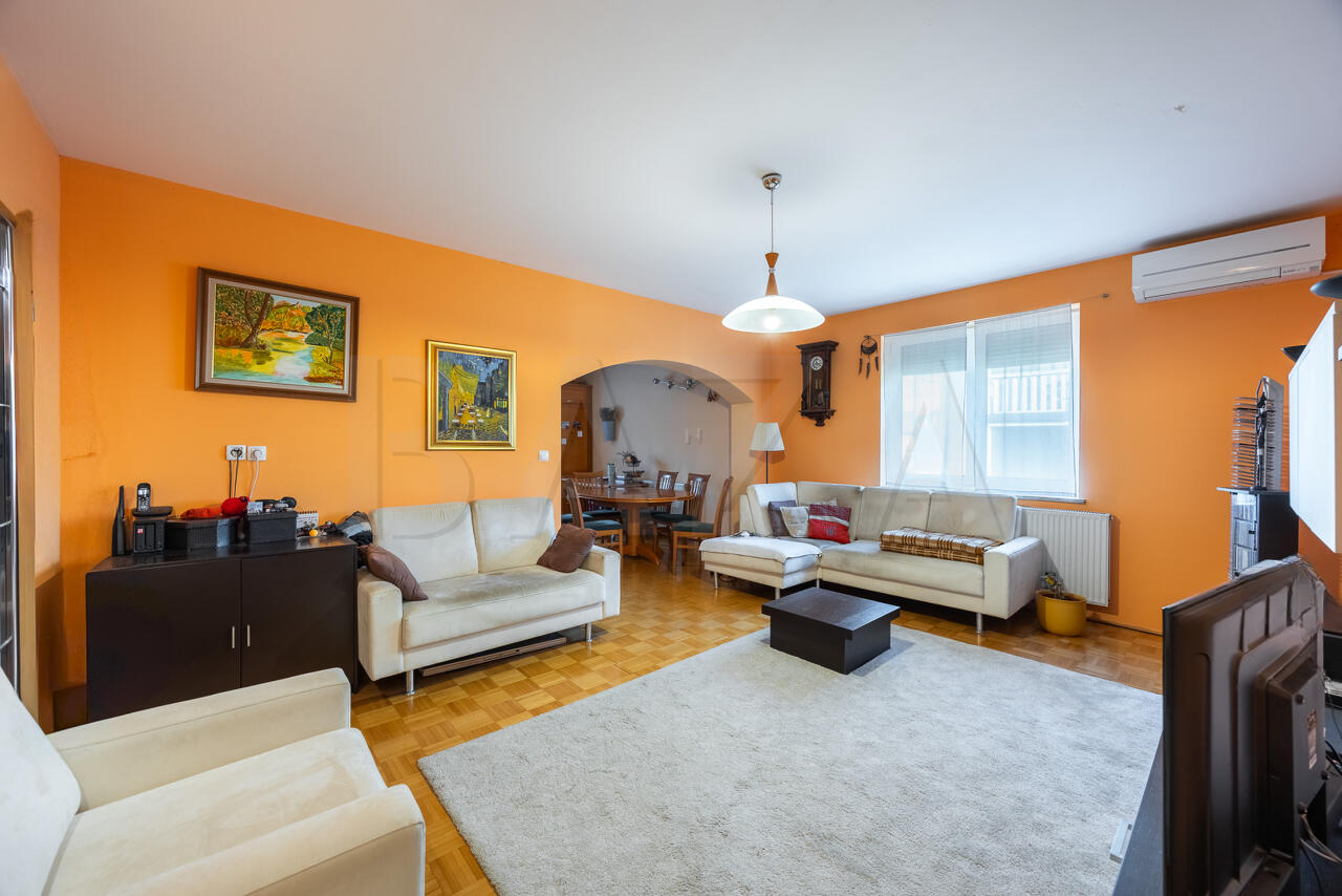 Дом в Любляне, Словения, 240 м² - фото 8