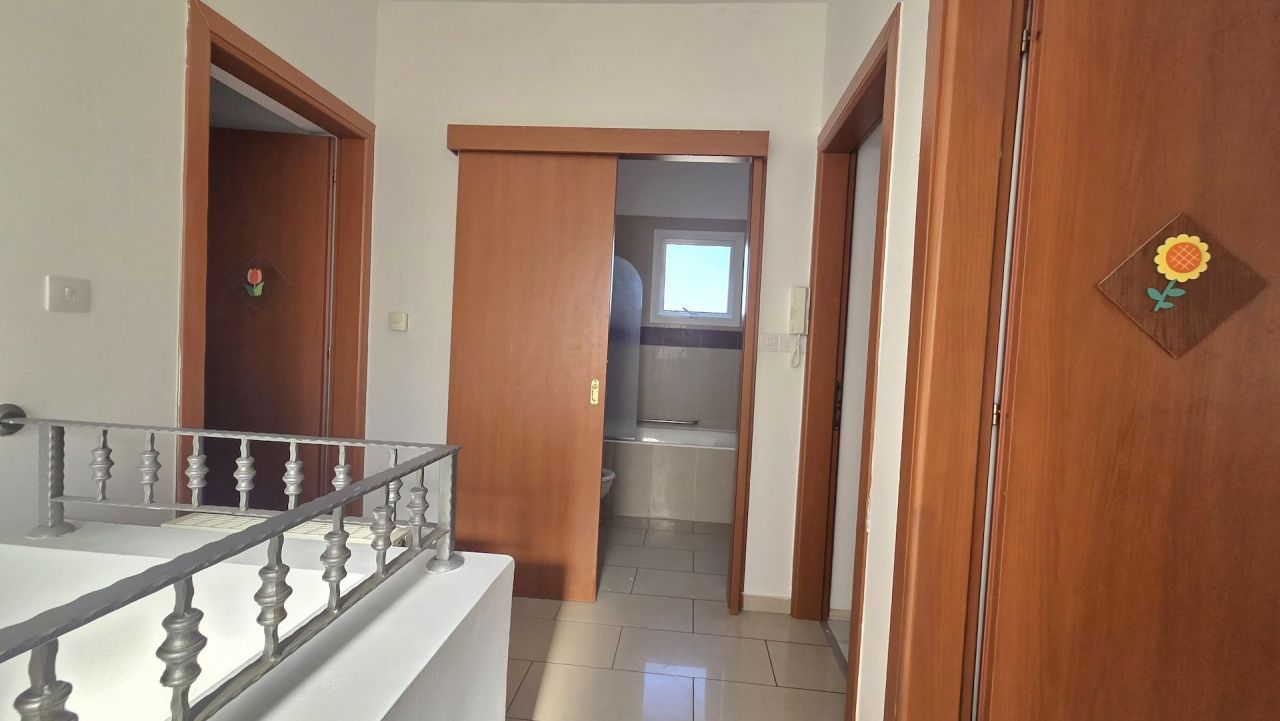 Дом в Мутайяке, Кипр, 280 м² - фото 18