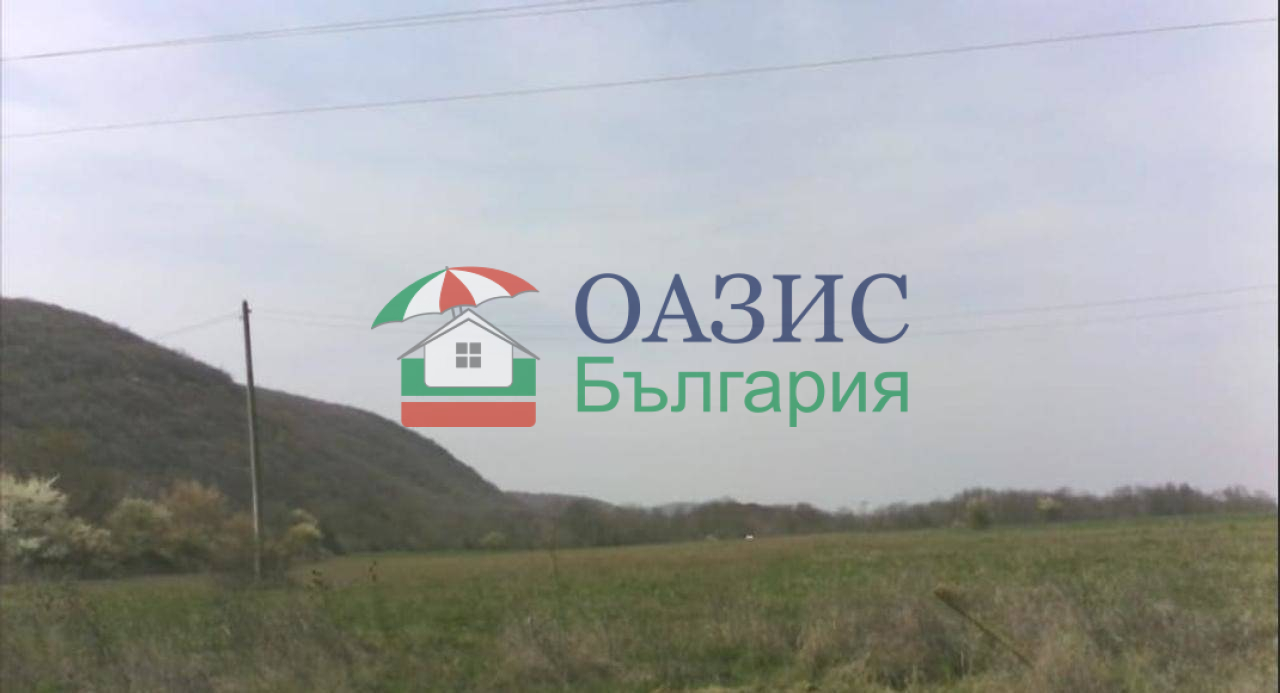 Коммерческая недвижимость в Бате, Болгария, 11 484 м² - фото 1