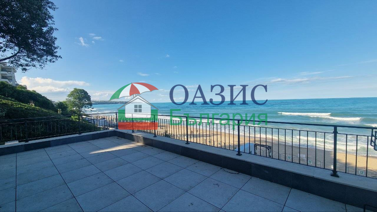 Апартаменты в Обзоре, Болгария, 166 м² - фото 1