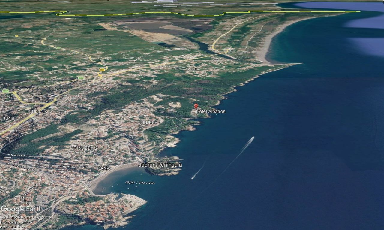Земля в Улцине, Черногория, 3 048 м² - фото 12
