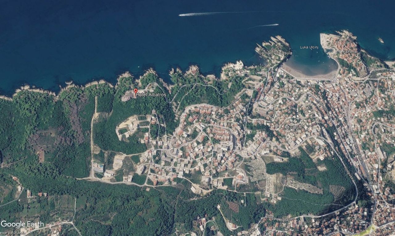 Земля в Улцине, Черногория, 3 048 м² - фото 10