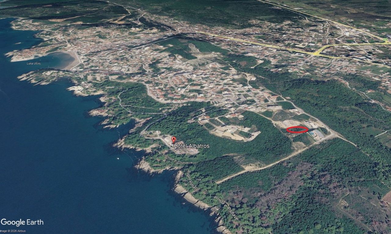Земля в Улцине, Черногория, 3 048 м² - фото 5