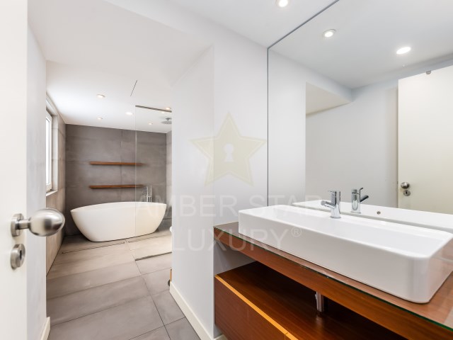 Квартира в Лиссабоне, Португалия, 80 м² - фото 15