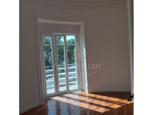 Квартира в Лиссабоне, Португалия, 90 м² - фото 4