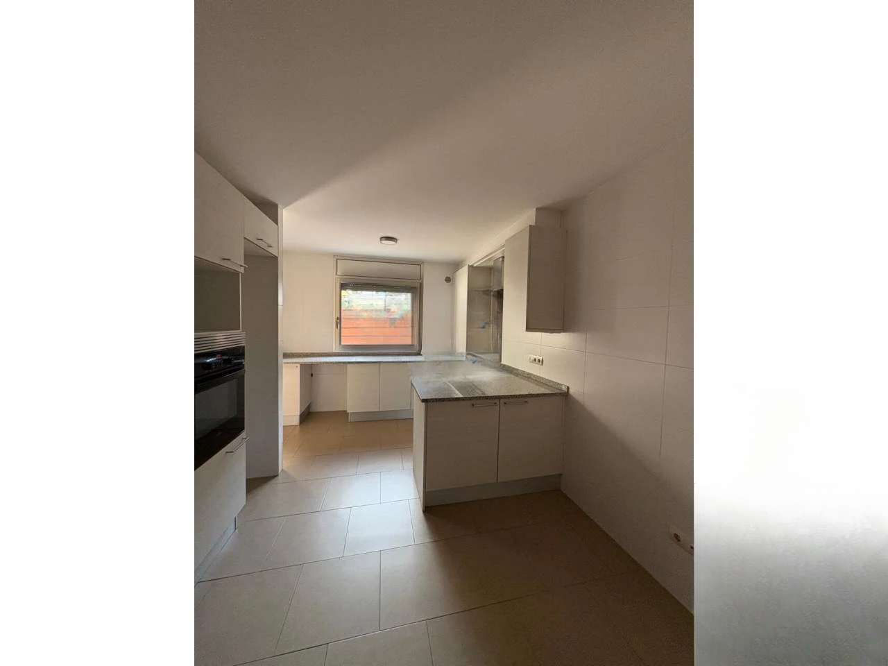 Квартира в Эскальдесе, Андорра, 136 м² - фото 2