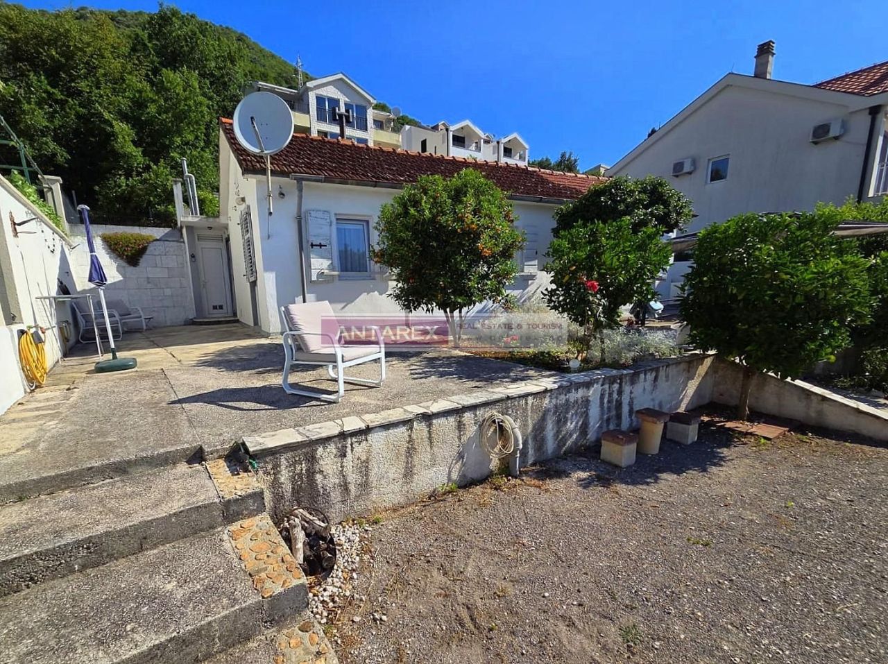 Вилла в Биеле, Черногория, 100 м² - фото 12