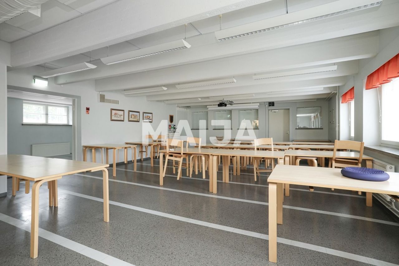 Кафе, ресторан в Холлола, Финляндия, 2 223 м² - фото 9