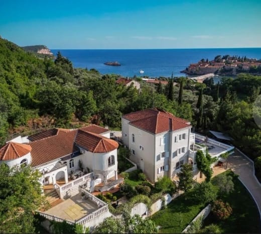 Поместье в Будве, Черногория, 600 м² - фото 1