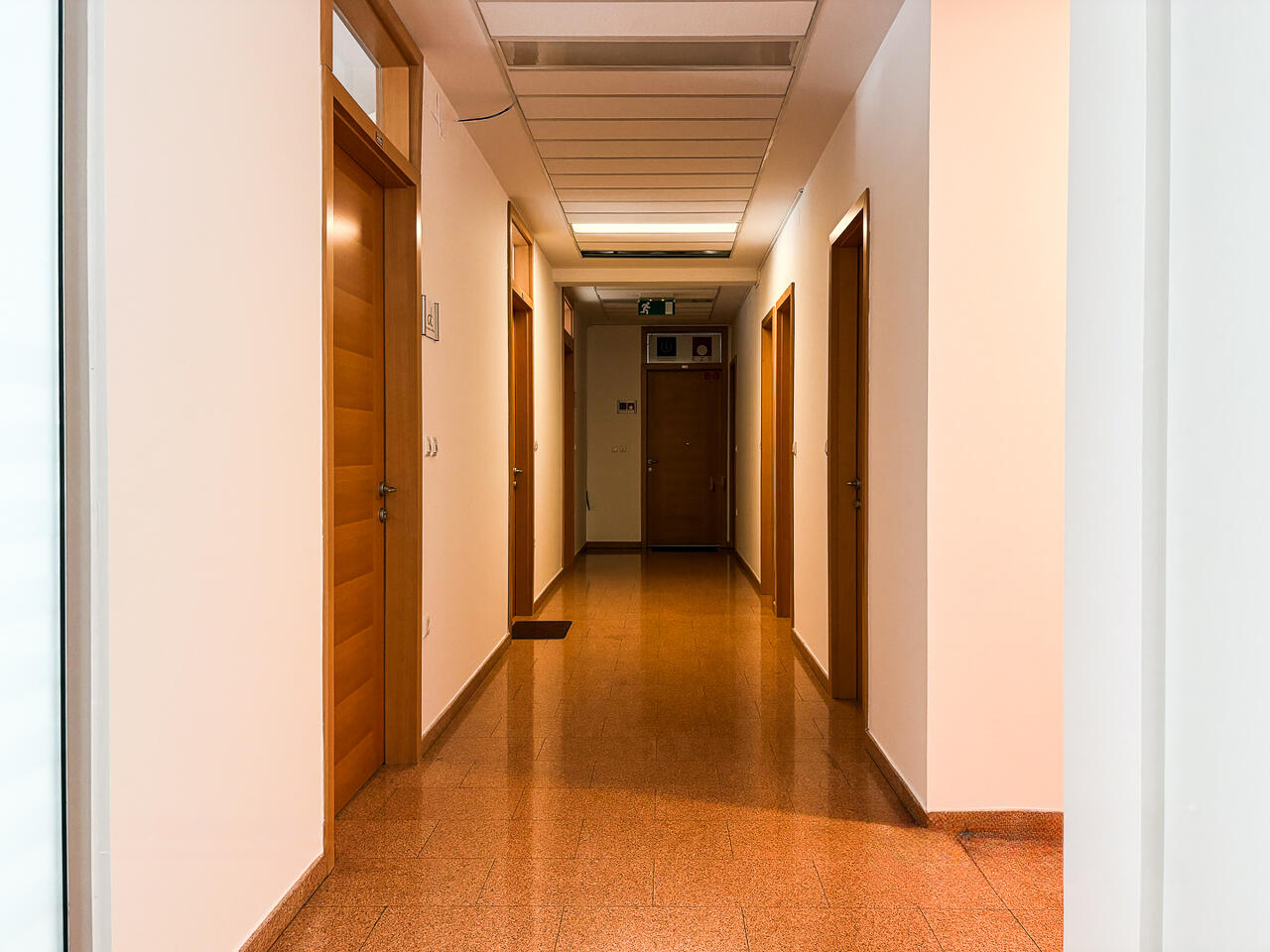 Офис в Любляне, Словения, 18 м² - фото 5