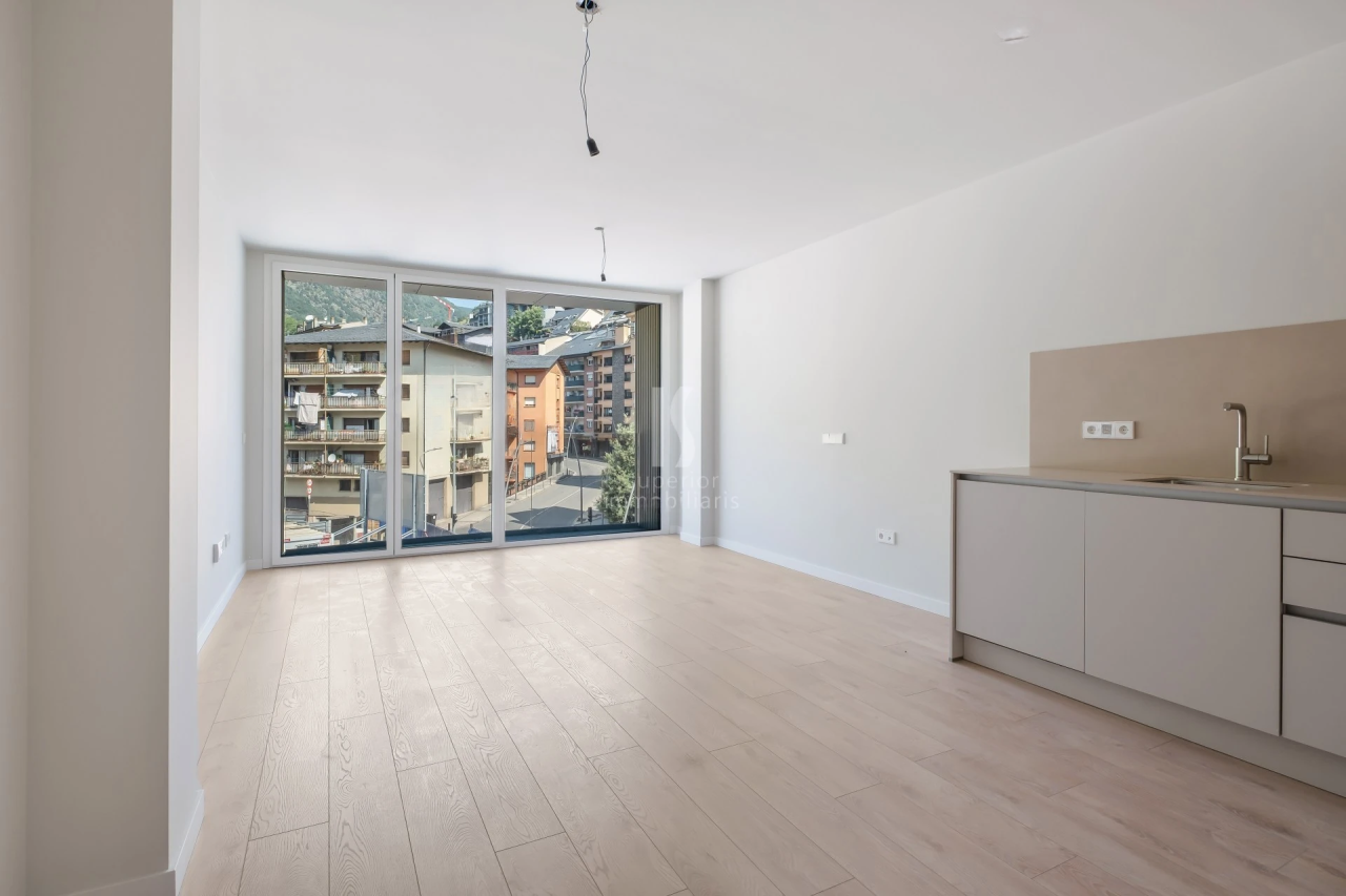 Квартира в Эскальдесе, Андорра, 74 м² - фото 1