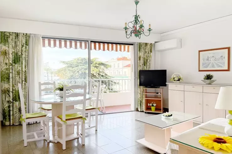 Квартира в Каннах, Франция, 43 м² - фото 1
