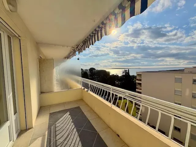 Квартира в Каннах, Франция, 60 м² - фото 1