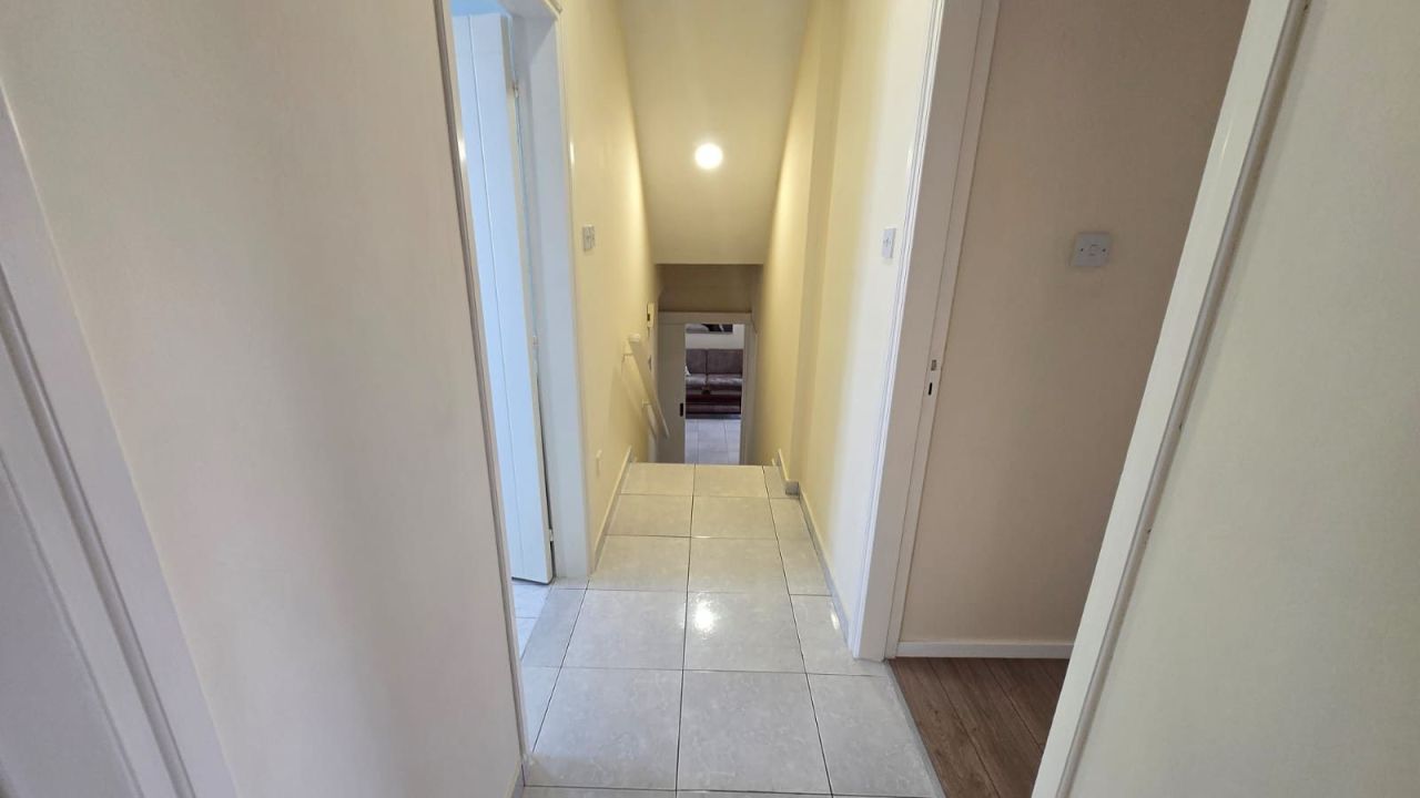 Апартаменты в Айос-Атанасиосе, Кипр, 170 м² - фото 9