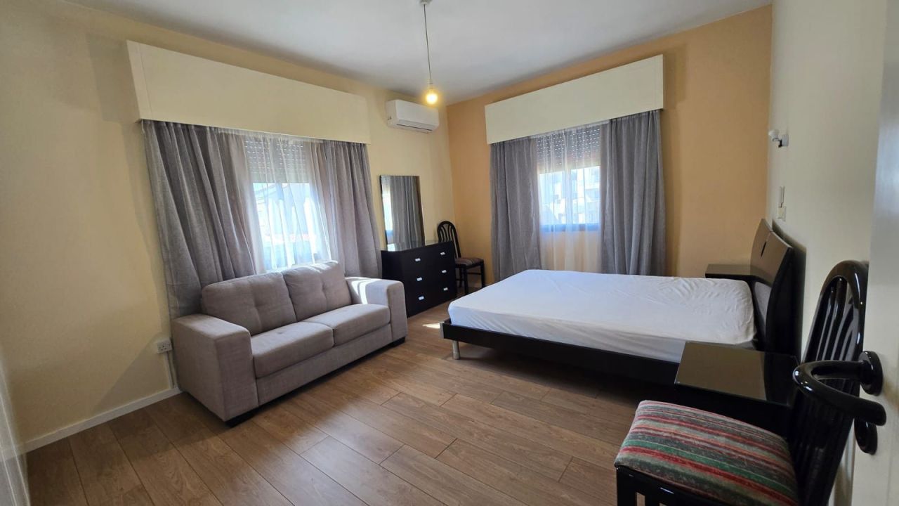 Апартаменты в Айос-Атанасиосе, Кипр, 170 м² - фото 10