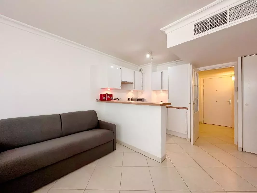 Квартира в Каннах, Франция, 36 м² - фото 2