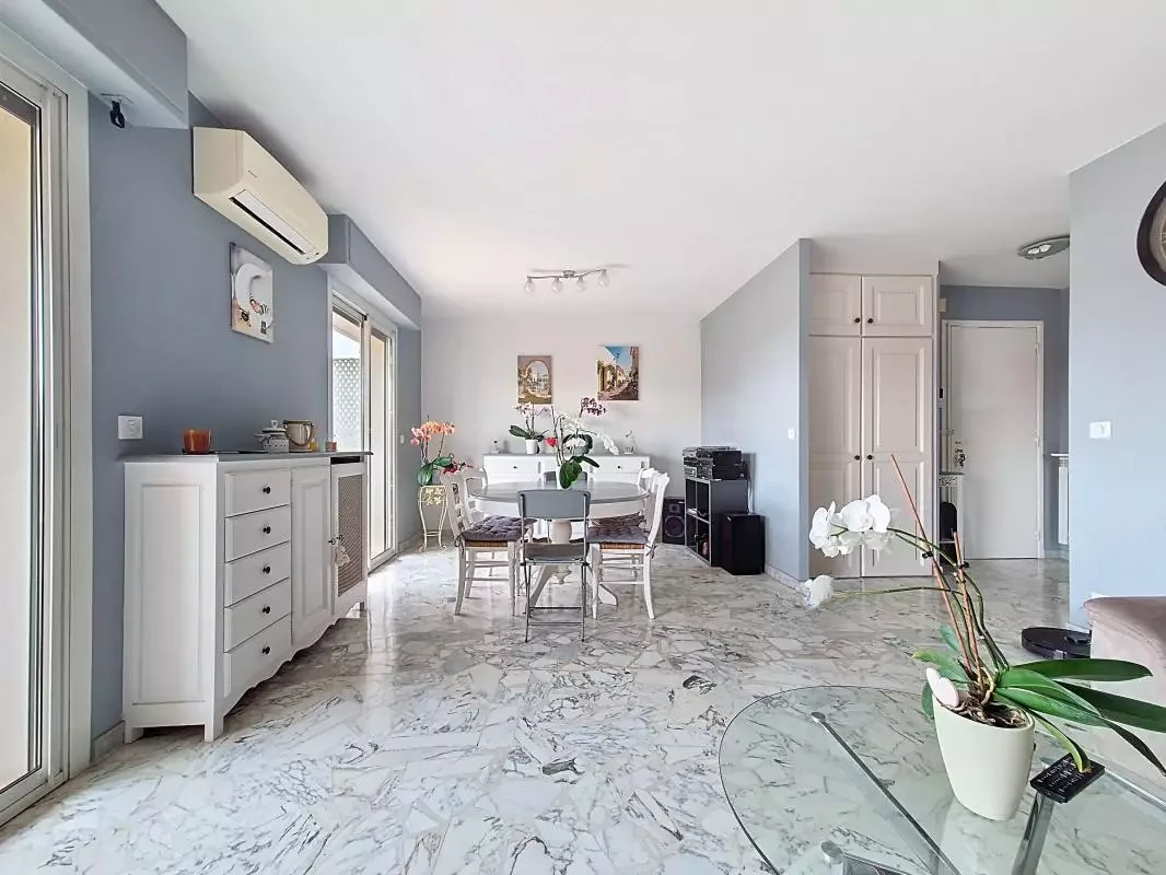 Квартира в Каннах, Франция, 70 м² - фото 2